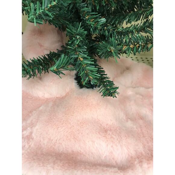 Pink Faux Fur Soft Fluffy Christmas Mini Tree Skirt 18 in-New - Picture 3 of 8